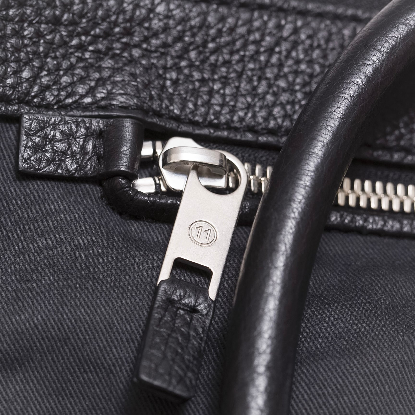 ジョン・ガリアーノが描く新しいメゾン マルジェラのメンズの世界