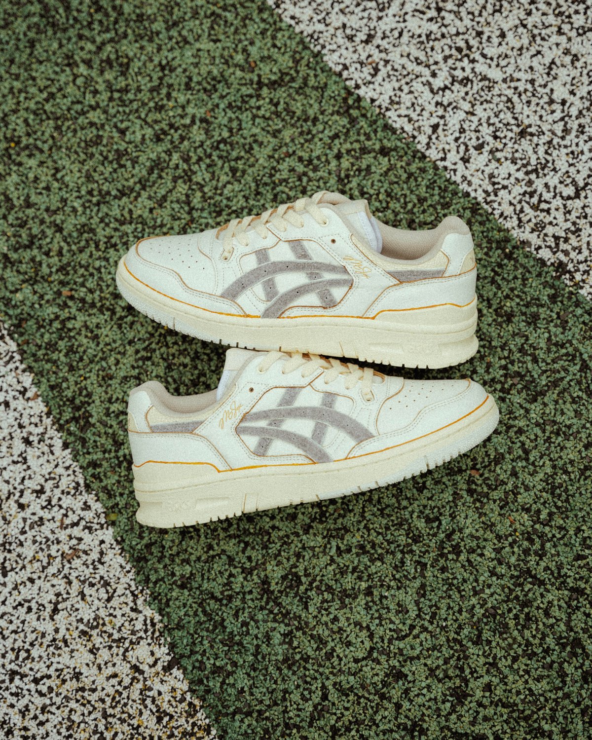 アシックスがシンガポール拠点フォックストロットと初コラボ、「EX89