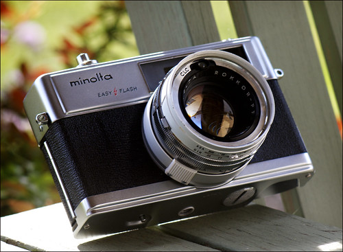 Minolta Hi-Matic 9 - Camera-wiki.org - The free camera encyclopedia
