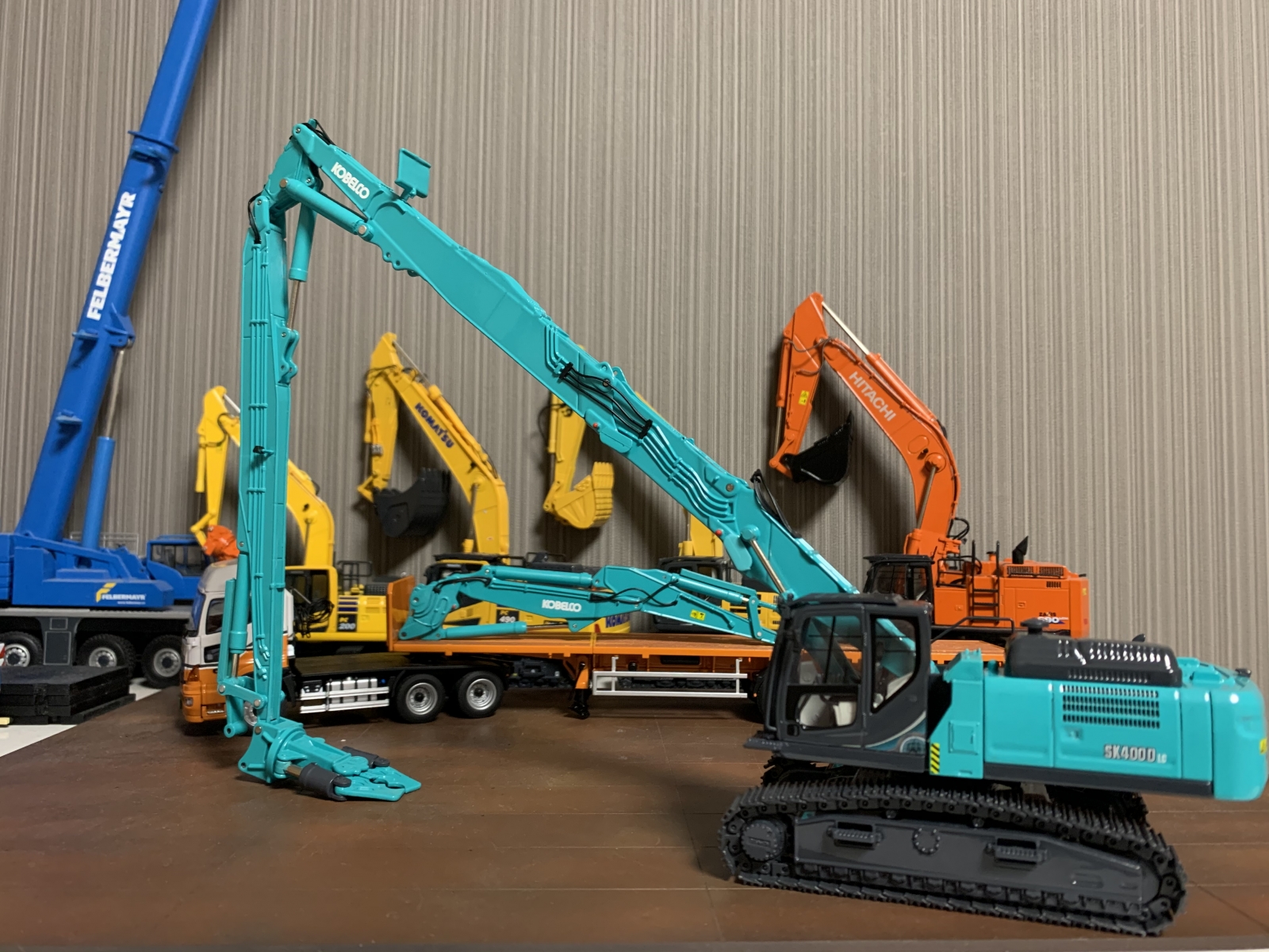 KOBELCO SK350DLC 1/43 ミニチュア 重機 超希少KOBELCO 1/43 コベルコ