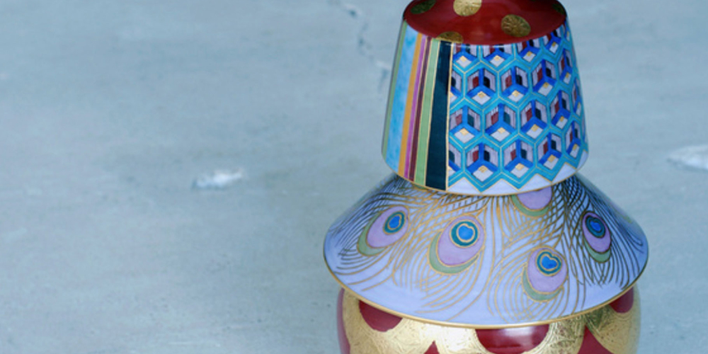 九谷焼 錦山窯三代 人間国宝 吉田美統 ヒワ香釉裏金彩芙蓉香炉 木