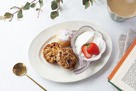 ミ20 花のブローチ皿 - 益子焼の小さな窯元「よしざわ窯」- 生活陶器