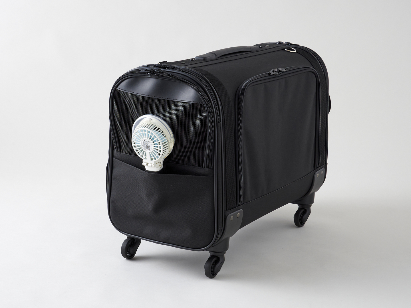 ペット用品専門のECサイト「OFT STORE」が、機能強化を実現した