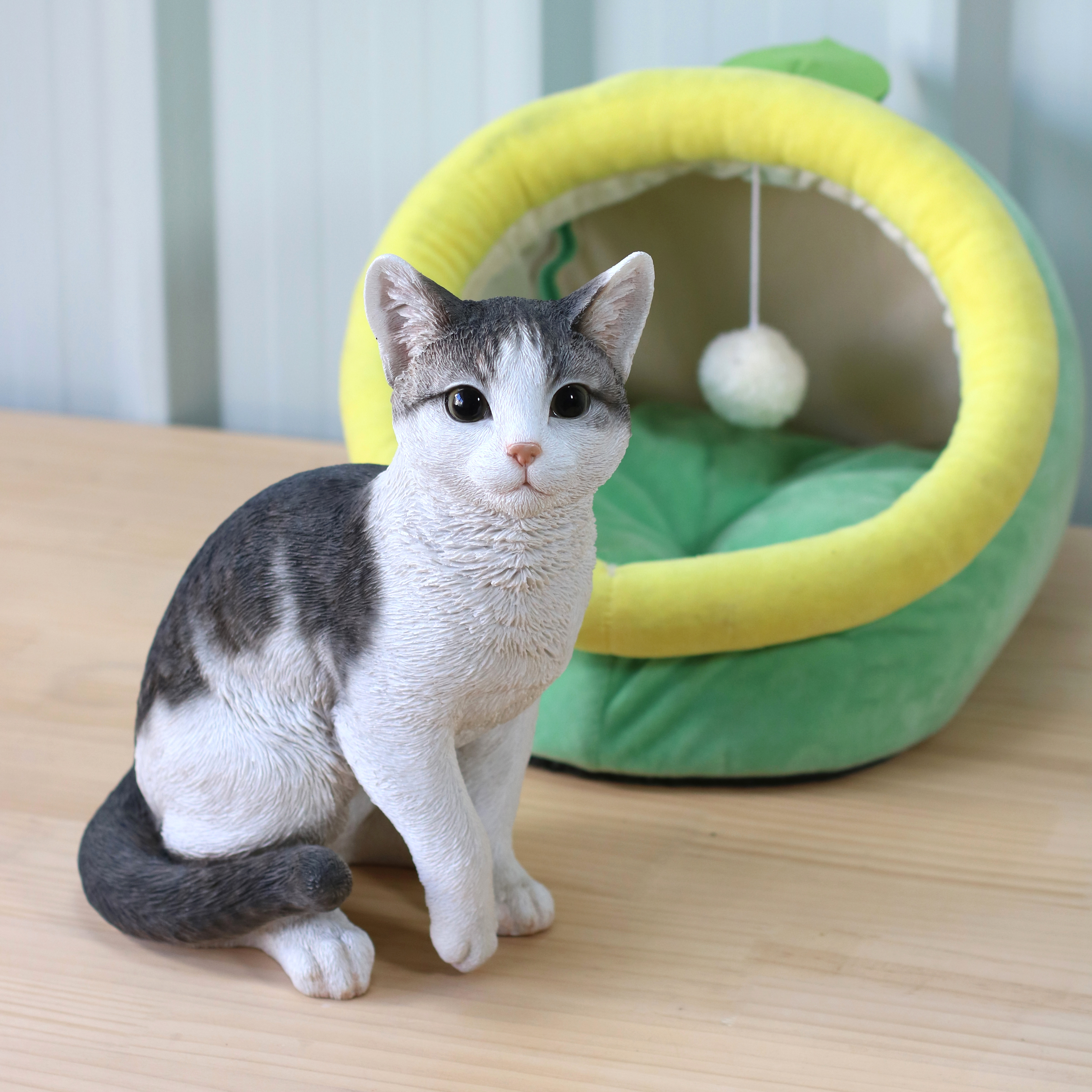 油絵 専用 花冠の猫 サバトラ白ちゃん 油絵 専用 花冠の猫 サバトラ白