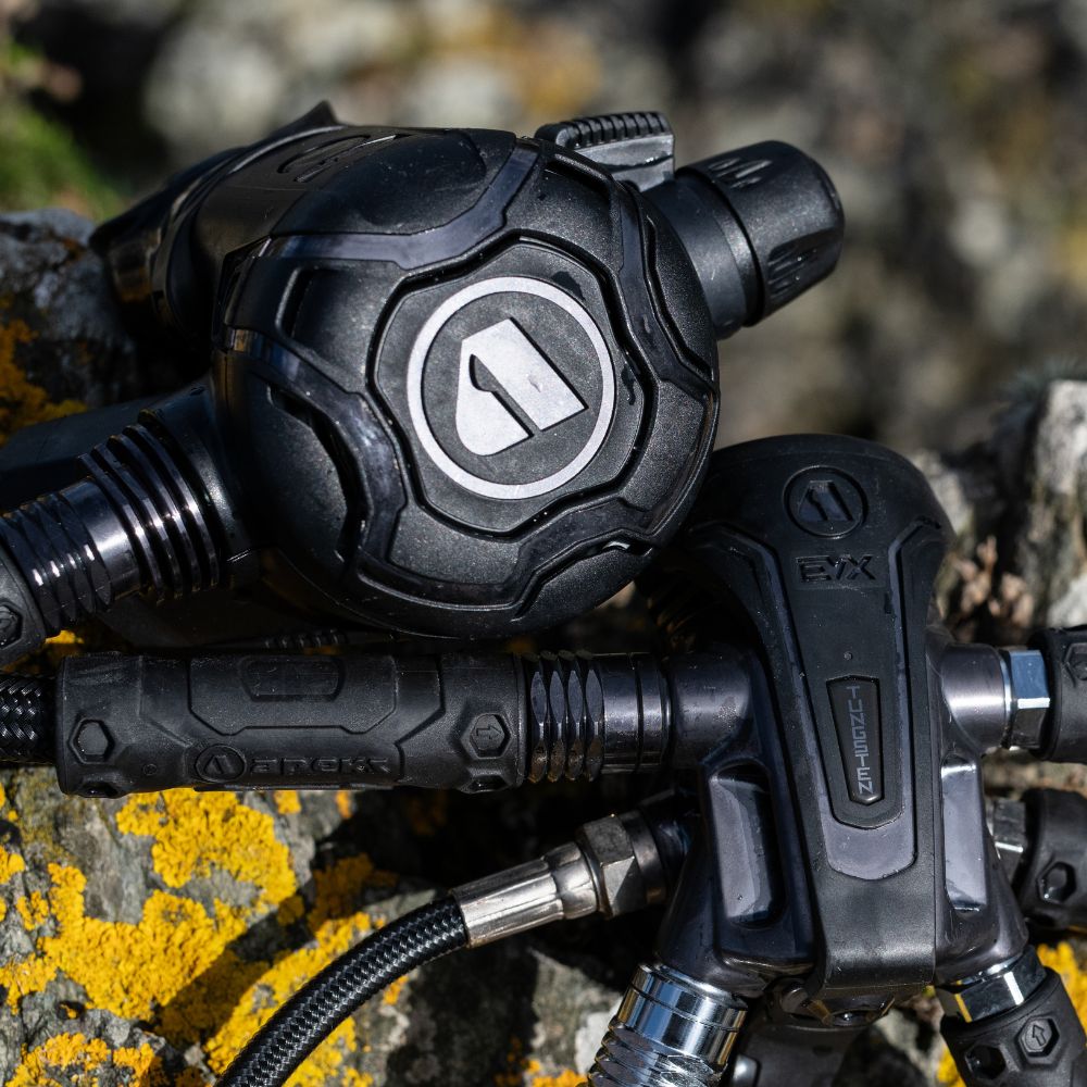 EVX Tungsten: Dive regulator | Apeks®