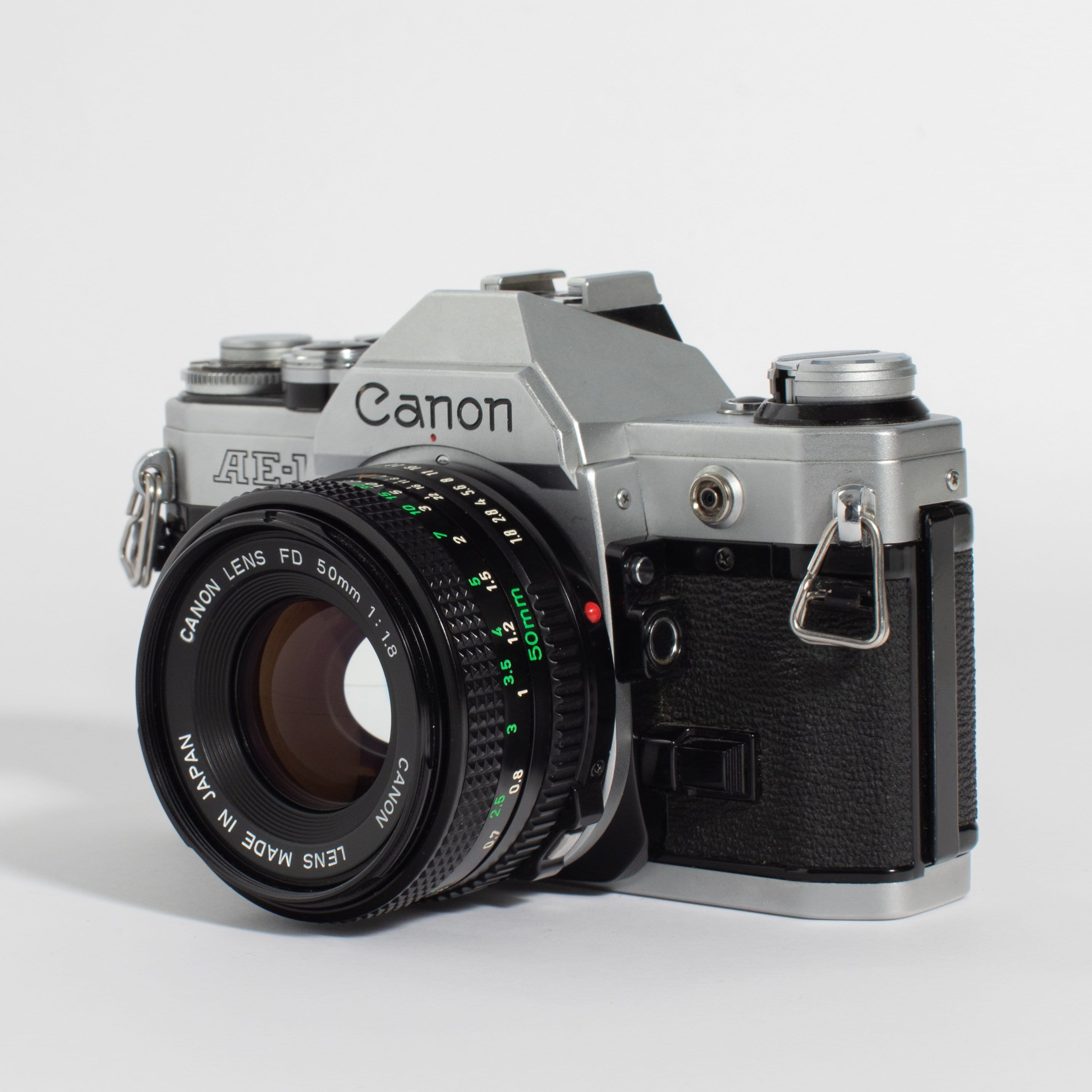 美品】Canon AE-1 / New FD 50mm 完動品】Canon AE-1 + NEW FD 50mm F1