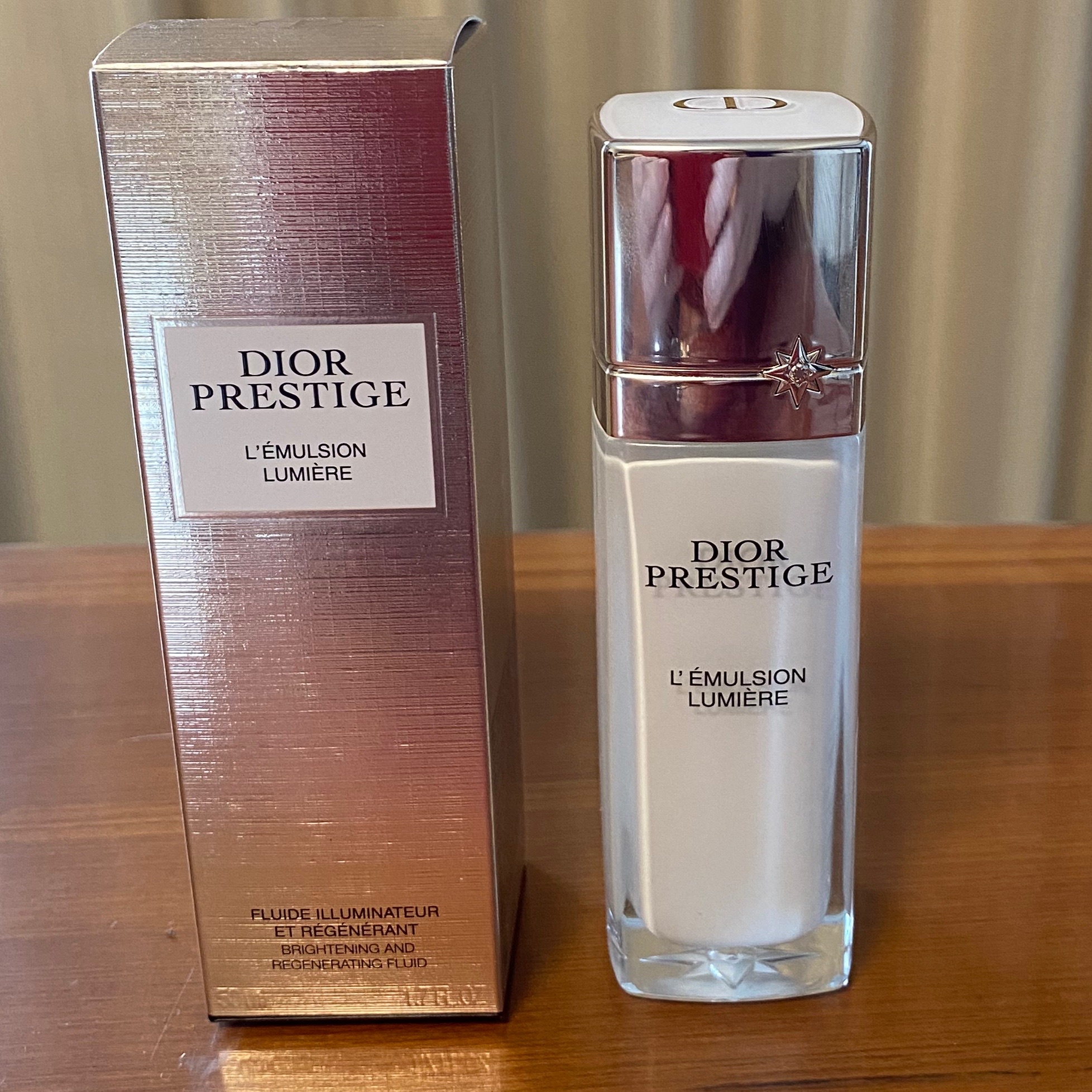 ディオール / プレステージ ホワイト リンクル エマルジョン