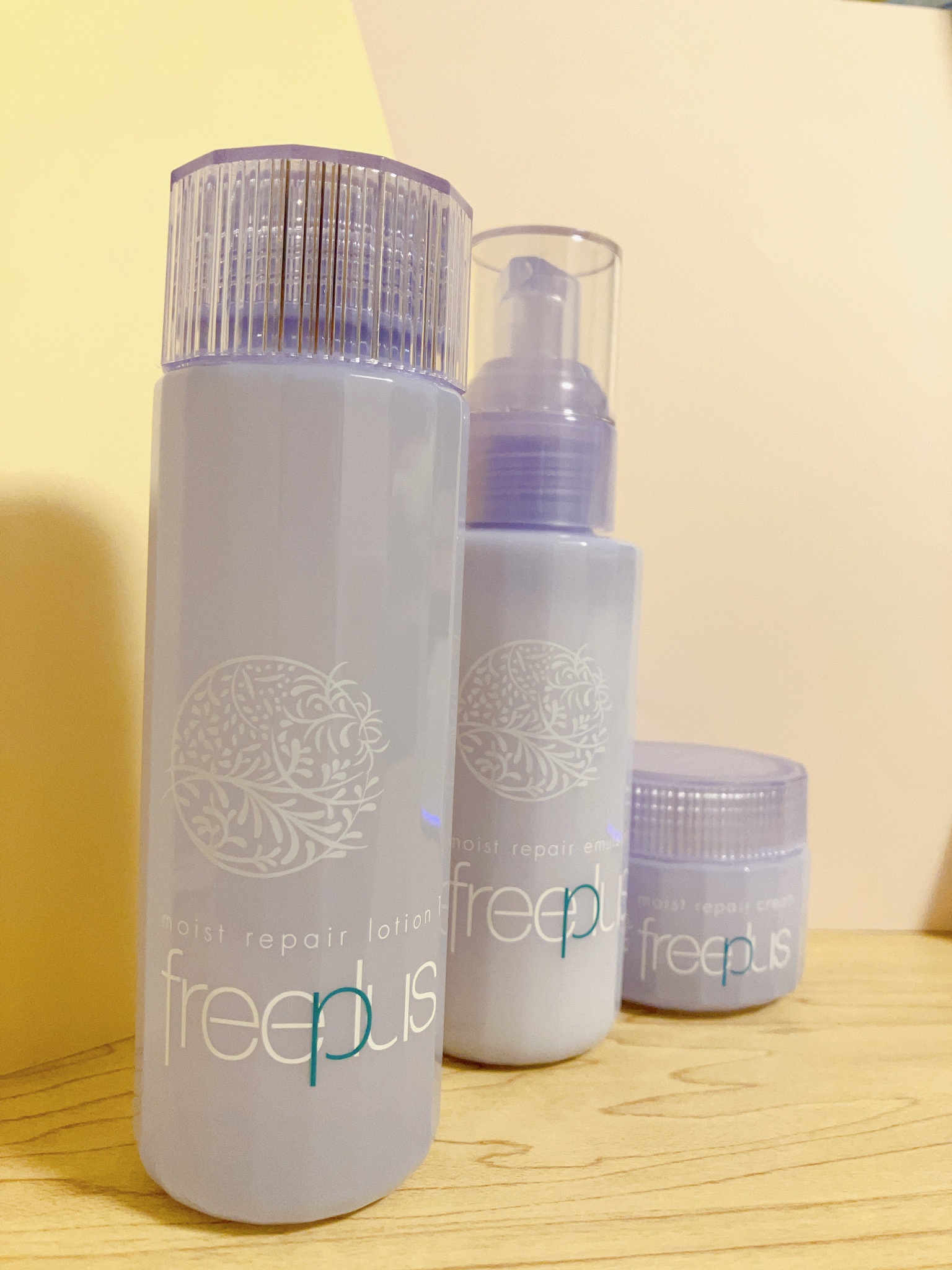 フリープラス / モイストリペアエマルジョン 1の公式商品情報｜美容