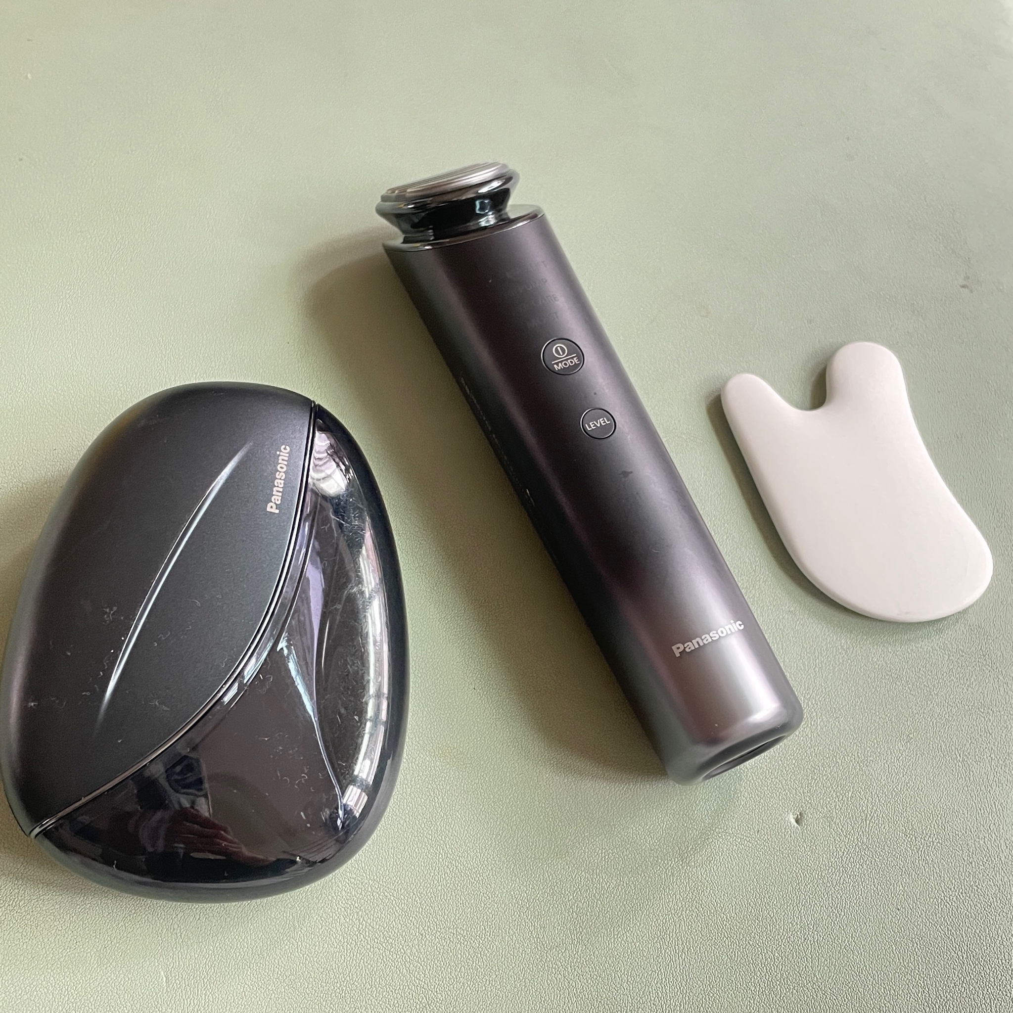 Panasonic / バイタリフト RF EH-SR85 K ブラックの公式商品情報｜美容