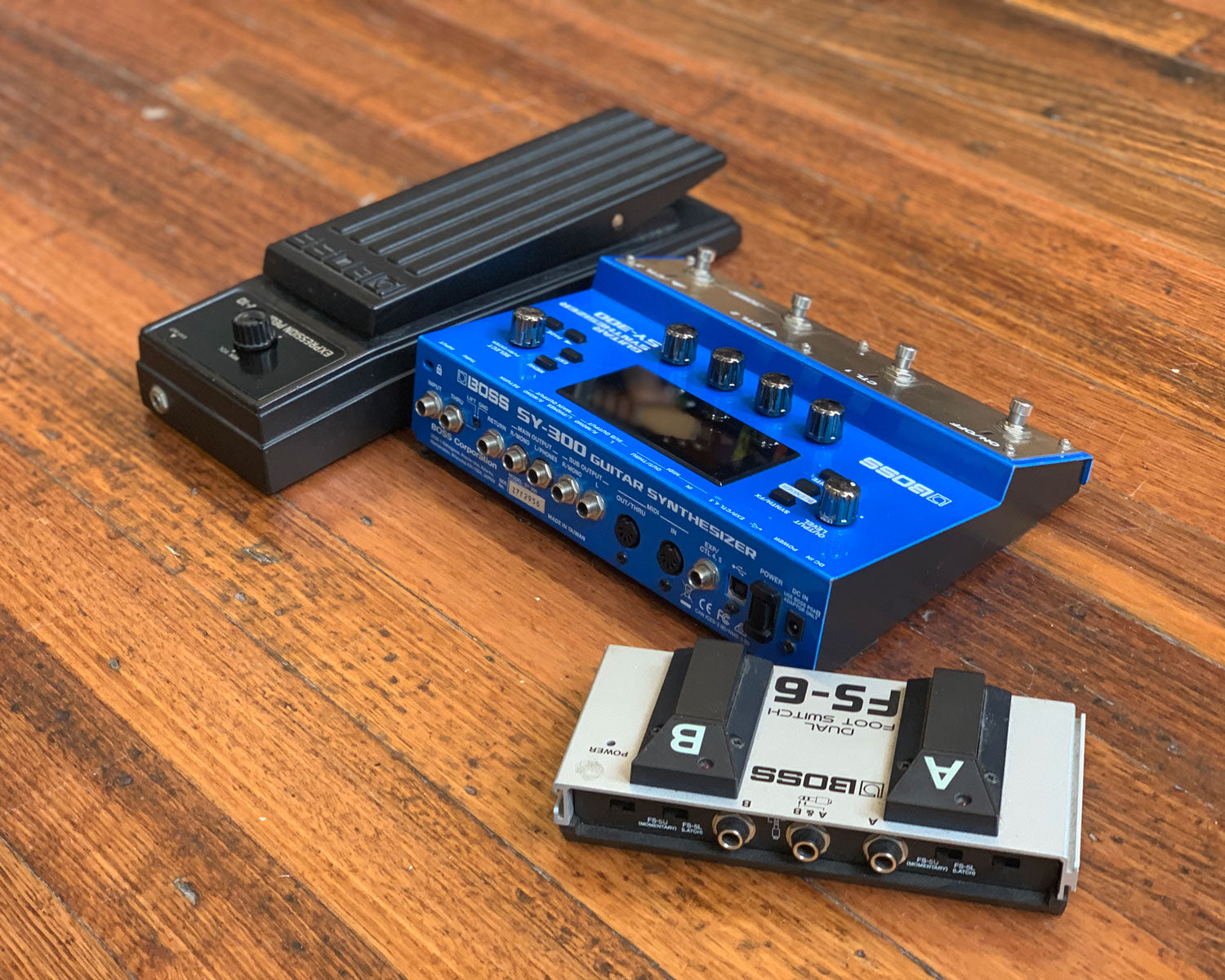 BOSS ストア SY-300 ギター シンセサイザー エフェクター BOSS SY-300