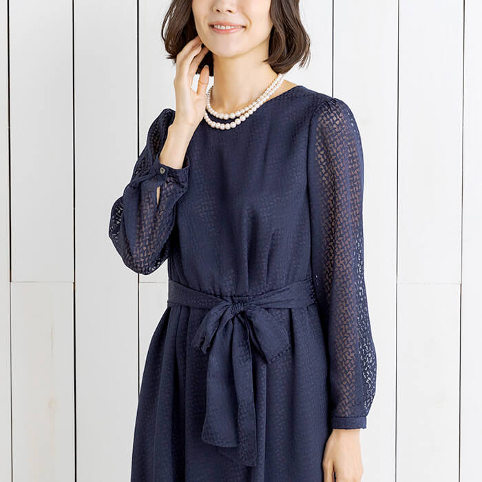 サテンオパールワンピのセレモニースーツ 15号・ネイビー｜東京