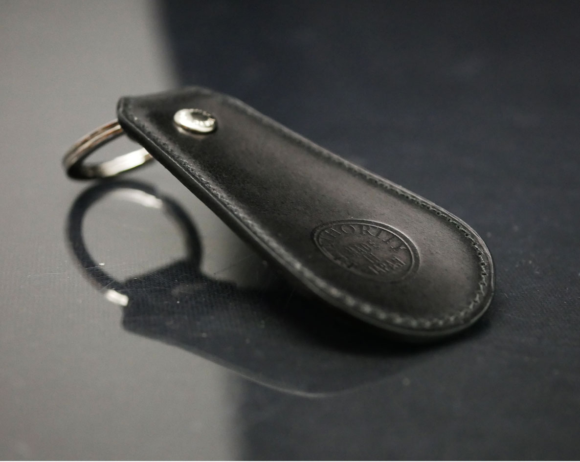 水染めオイルコードバン靴べらキーホルダー - Flathority(フラソリティ