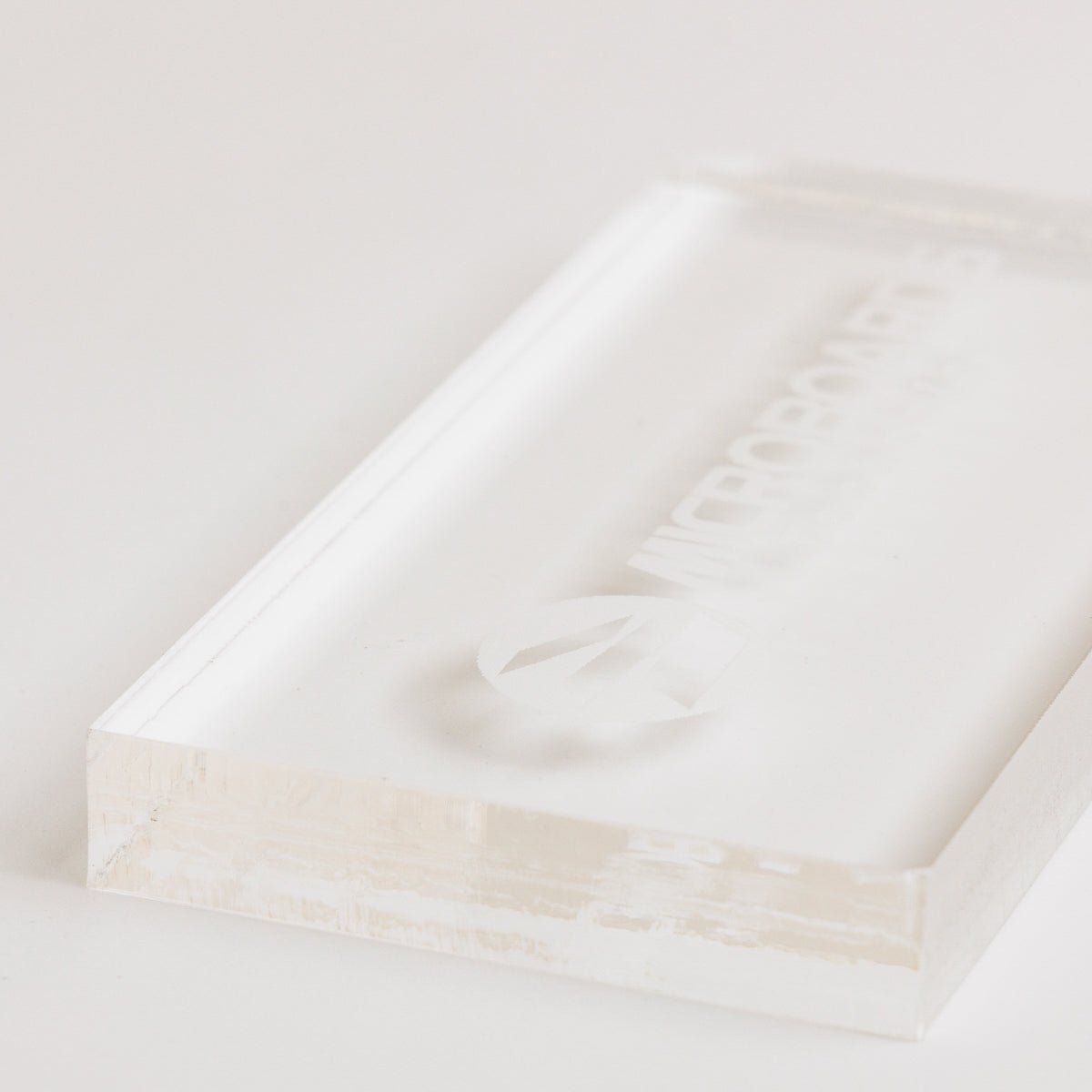 アクリル板（キャスト） 10mm厚 透明（レーザー加工用材料） – FLUX Japan