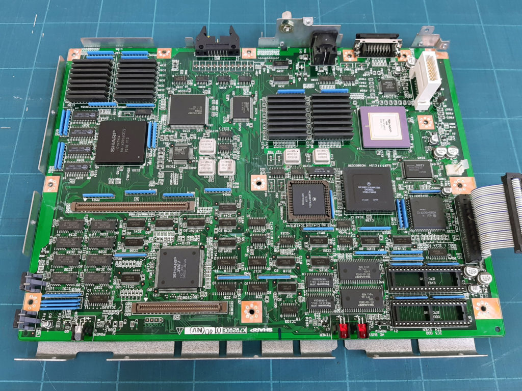 030は突然に#5_メイン＆制御基板【68日誌11 | 箱の蛙は走査線の夢をみる