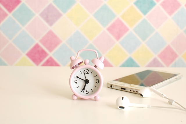 オリジナル目覚まし時計 FTCグローバル縫製株式会社