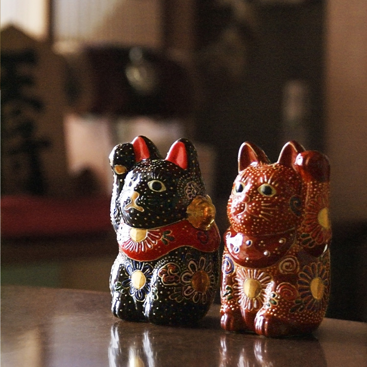 米田陶香堂】九谷焼 盛絵付け招き猫 | 藤巻百貨店