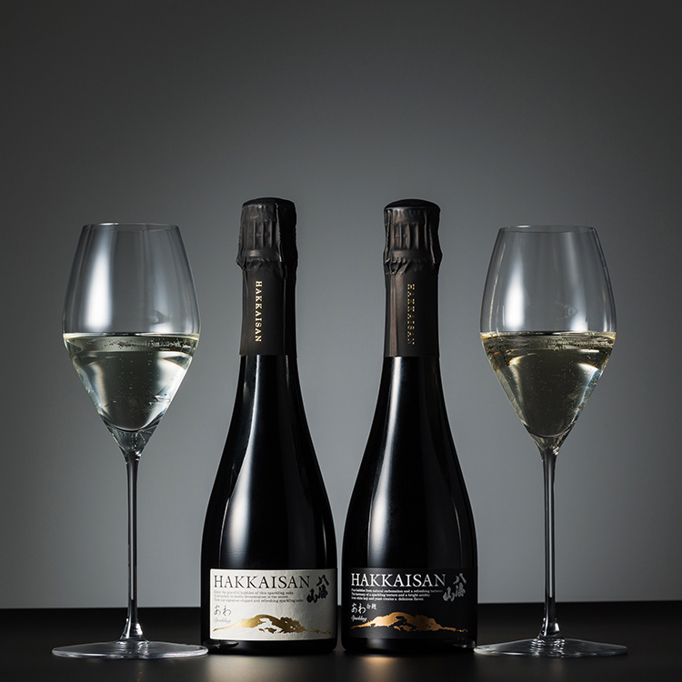 八海山】瓶内二次発酵酒 白麹あわ 八海山 | 藤巻百貨店