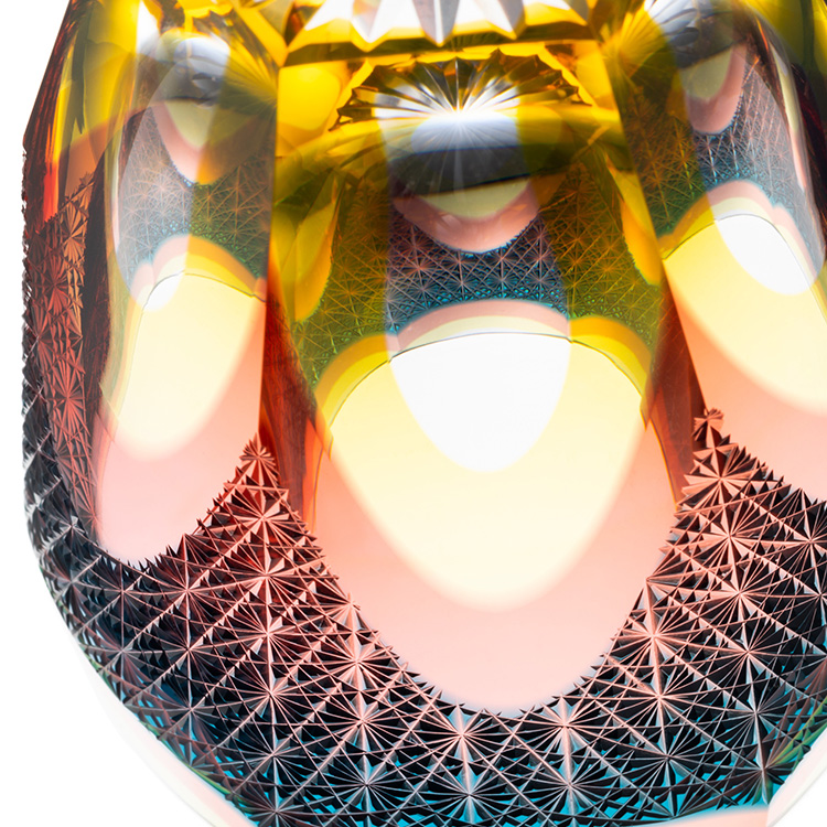 工芸ガラス 安田公子作 透硝子 切子杯 ぐい呑 共箱 V 9491 工芸ガラス