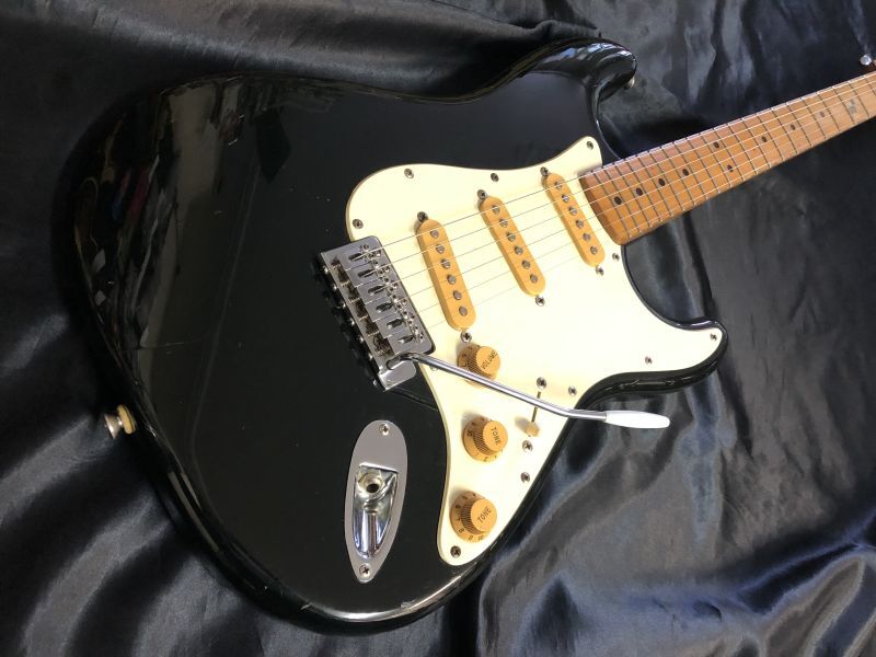 Fender Mexico / Stratocaster Squier Series - HR/HMギター専門店