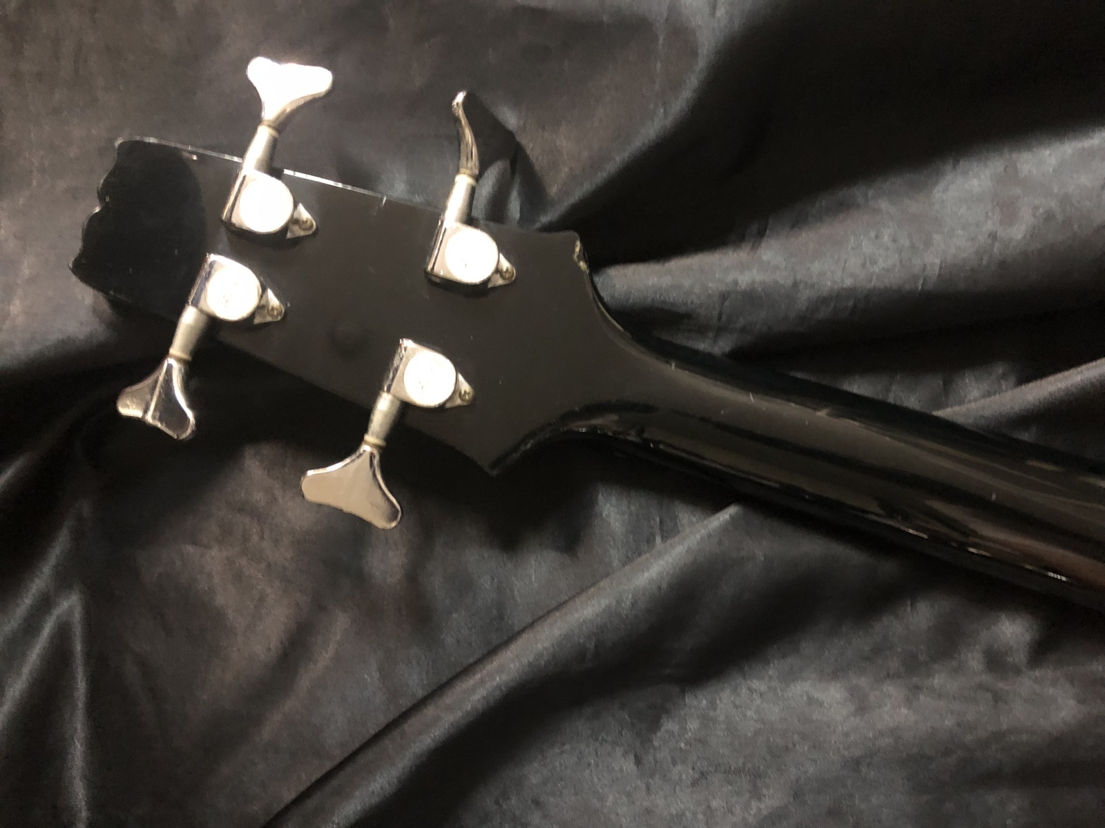 Aria Pro II / CSB Deluxe / Metallica クリフ・バートンライクな1本