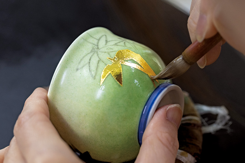 九谷焼の魅力を、見て・触れて・学ぶ。石川県小松市のギャラリー＆体験