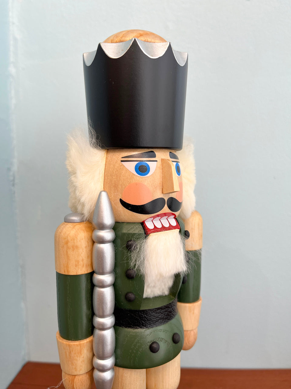 ザイフェナーフォルクスクンスト くるみ割り人形 ドイツ 工芸品