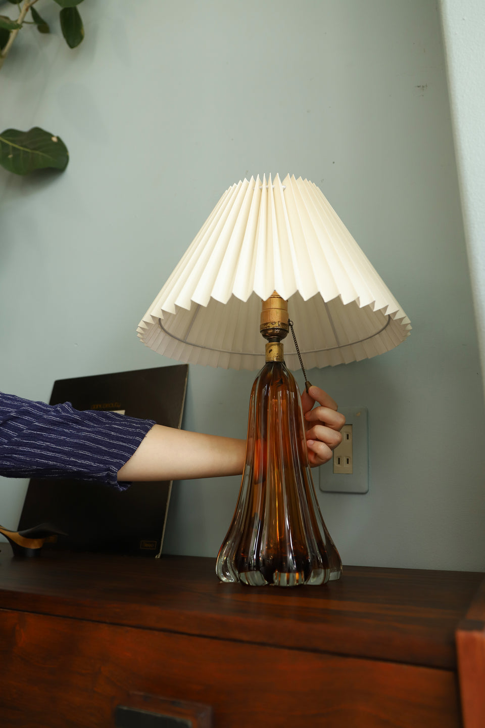 ヴィンテージ ガラス テーブルランプ レトロ/Vintage Amber Glass Lamp