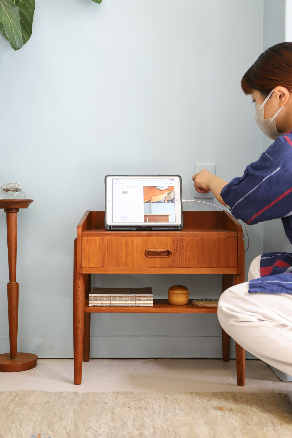 アメリカンヴィンテージ1980 チークナイトテーブル RISHEL アメリカ