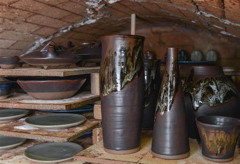 黒薩摩 花器(長太郎焼/110-1249) 黒薩摩焼 工芸品 工芸 手作り 陶芸品