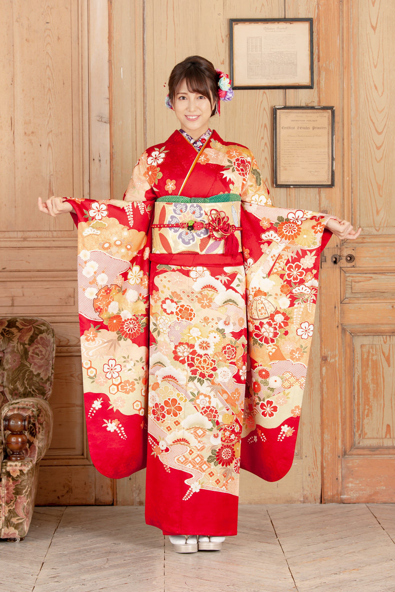 赤地に華の伝統古典四季花振袖 | MK振袖スタイル | 振袖購入・レンタル