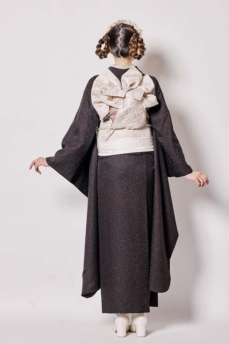 MK-1604】深みのある茶に映える繊細な刺繍の上品振袖 | MK振袖スタイル