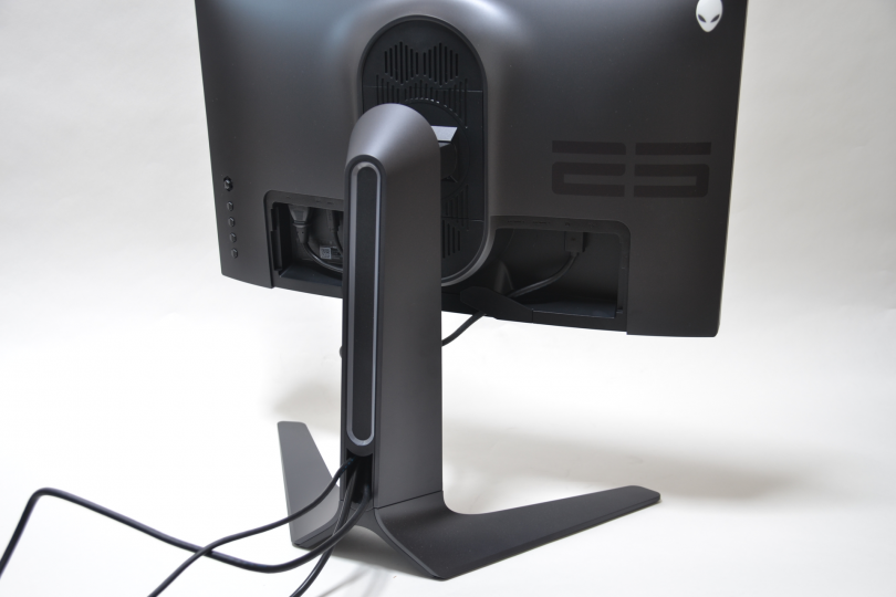 ゲーミングモニター「Alienware AW2521HF」レビュー】世界のeスポーツ