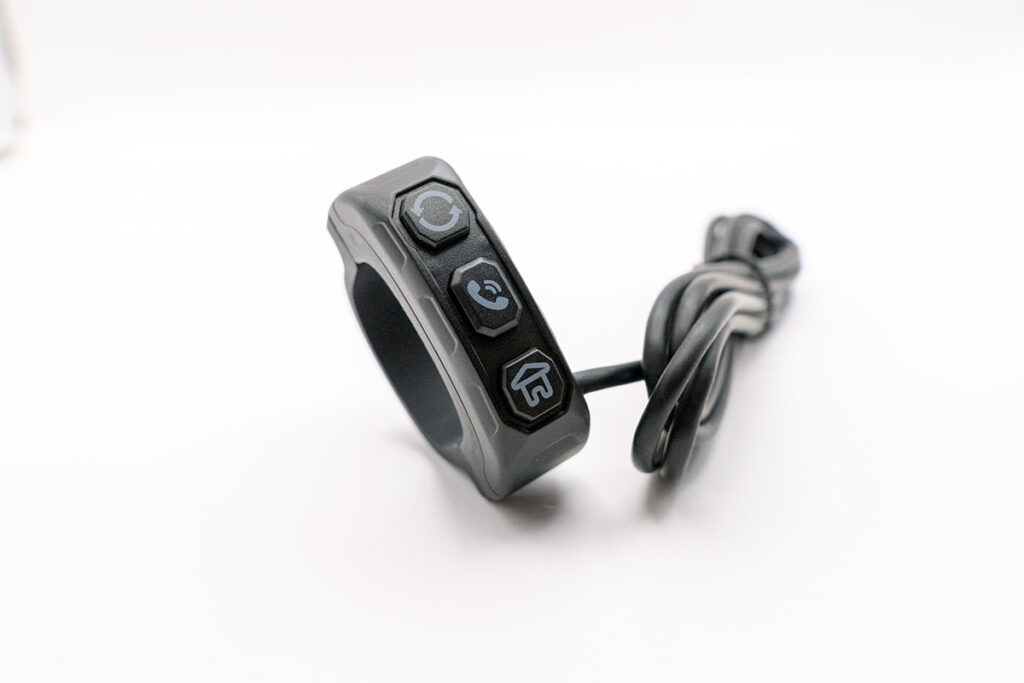 Changer ‎MT2 レビュー】まともな部類のバイク用ディスプレイ