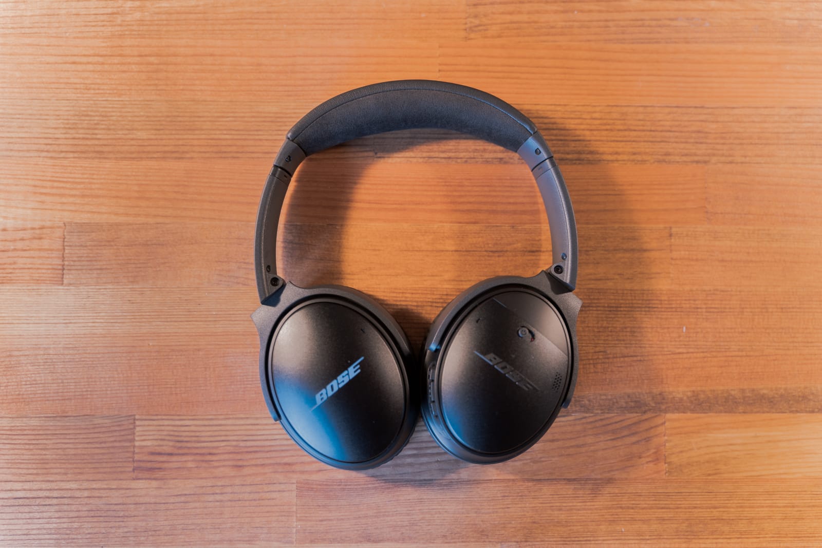 Bose『QuietComfort 35』レビュー。元祖ノイズキャンセルヘッドホンの