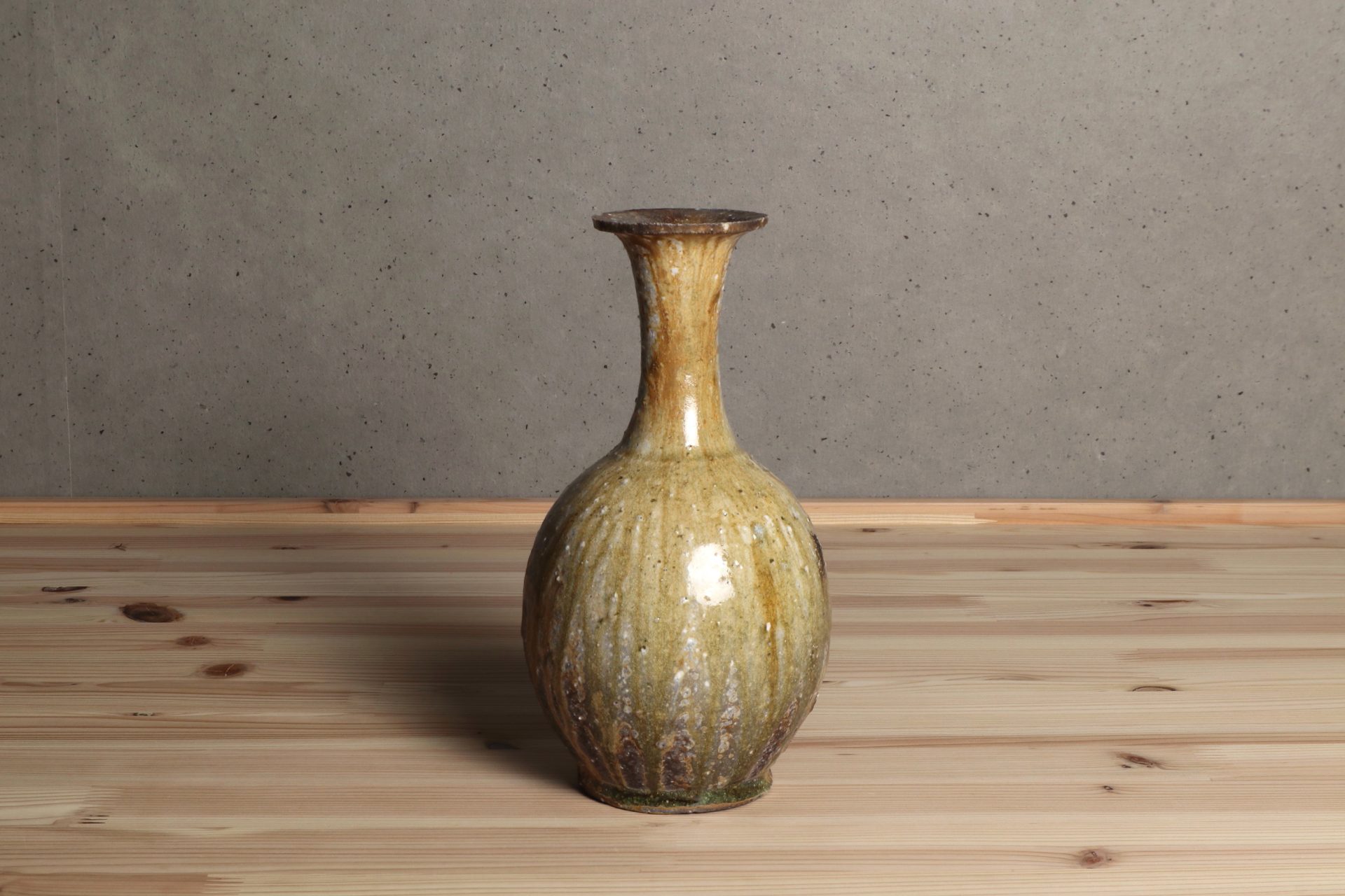 伊賀焼〆長頸壺（共箱） | Gallery栗本（ぎゃらりい栗本）新潟県長岡市