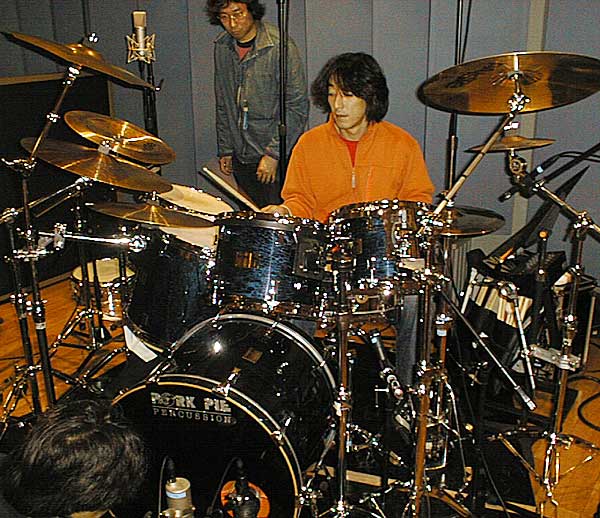 スピッツ崎山龍男さんサイン入りドラムスティック