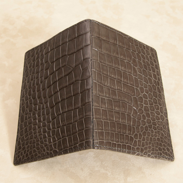 クロコダイルパスポートケース[M0817] クロコダイルレザーショップ