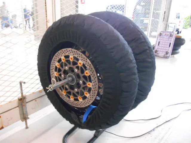 卸売 タイヤウォーマースタンド バトルファクトリー(BATTLE FACTORY