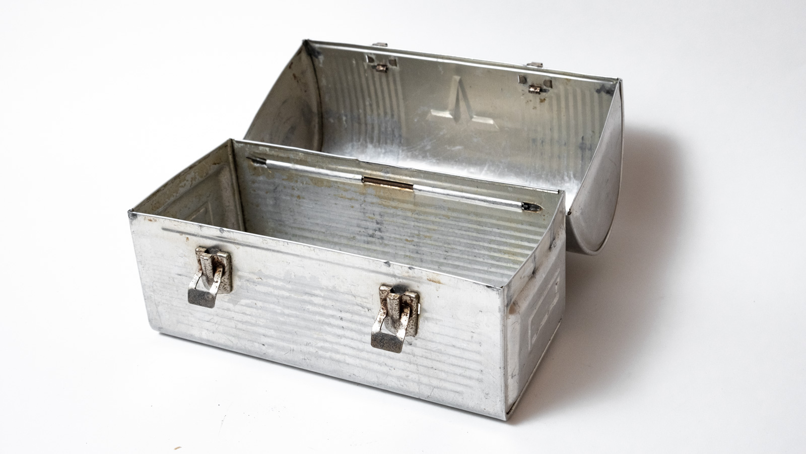 SOLD OUT！ヴィンテージ ランチボックス（メタルアルミニウム