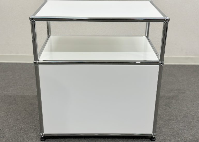 美品□USMハラー□ローボードミニキャビネット1列2段白サイドテーブル