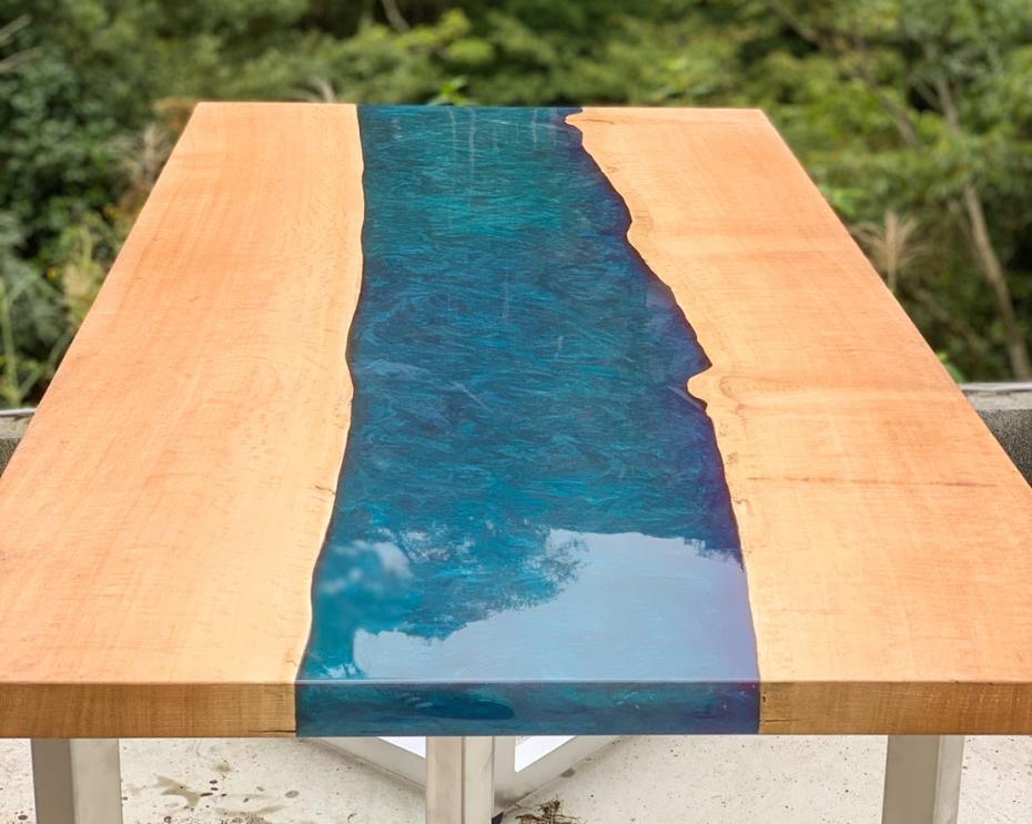 ナラのリバーテーブル「ガーランドデザインワークス」レジン・リバー