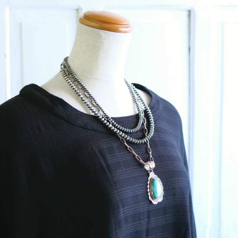 ハンドメイドナジャ、ナバホ族パールビーズネックレス ナバホ族