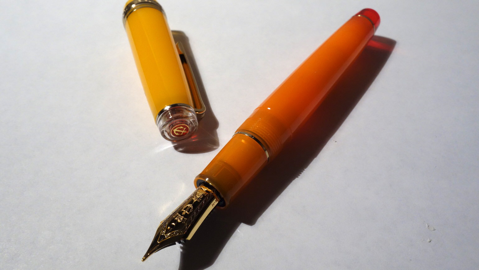 セーラー万年筆の限定品・テキーラサンライズ。カクテルの