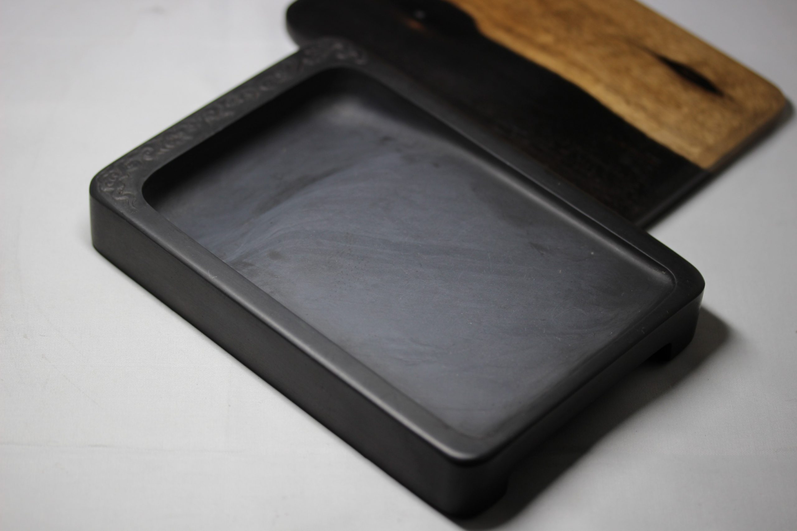 ⭕️雨端硯名工12代雨宮弥兵衛縁に昇雲を彫刻程度良い大型自然硯