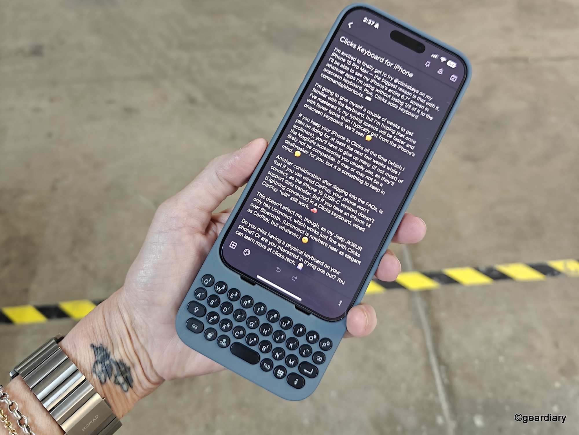 Clicks Keyboard iPhone15ProMax用 ロンドンスカイ Clicks Keyboard