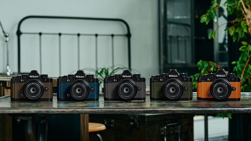 フルサイズミラーレス「ニコン Z f」爆誕！ レトロなデザインに最先端