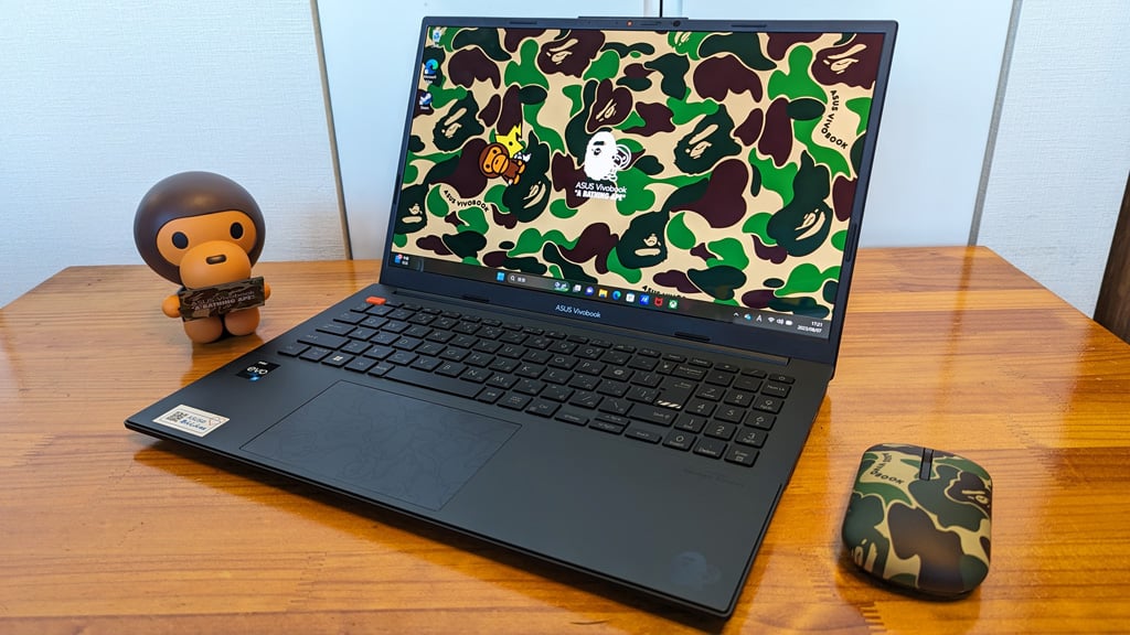 A BATHING APEの世界観とパフォーマンスを両立したノートPC「ASUS