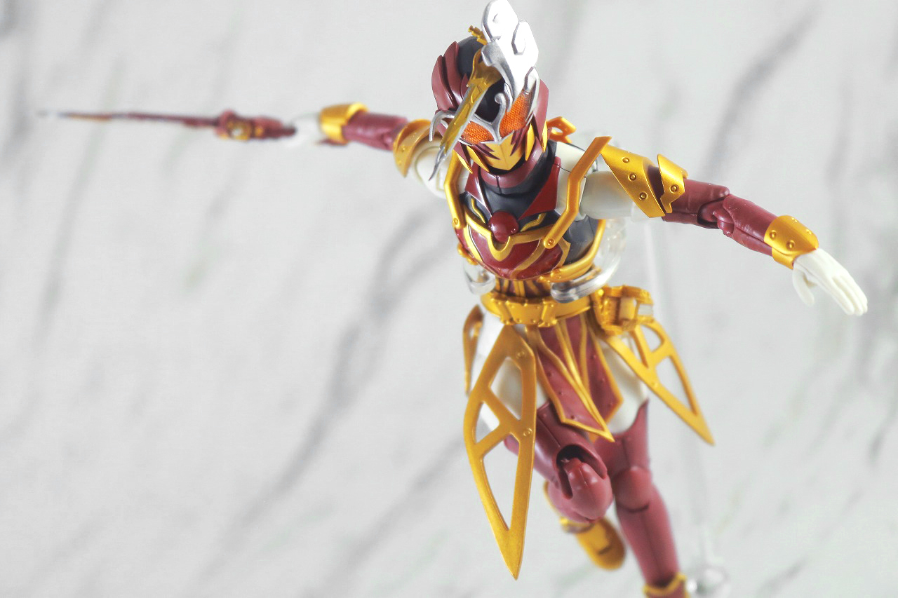 フィギュアーツ 仮面ライダーサーベラ＆仮面ライダーデュランダル 【未