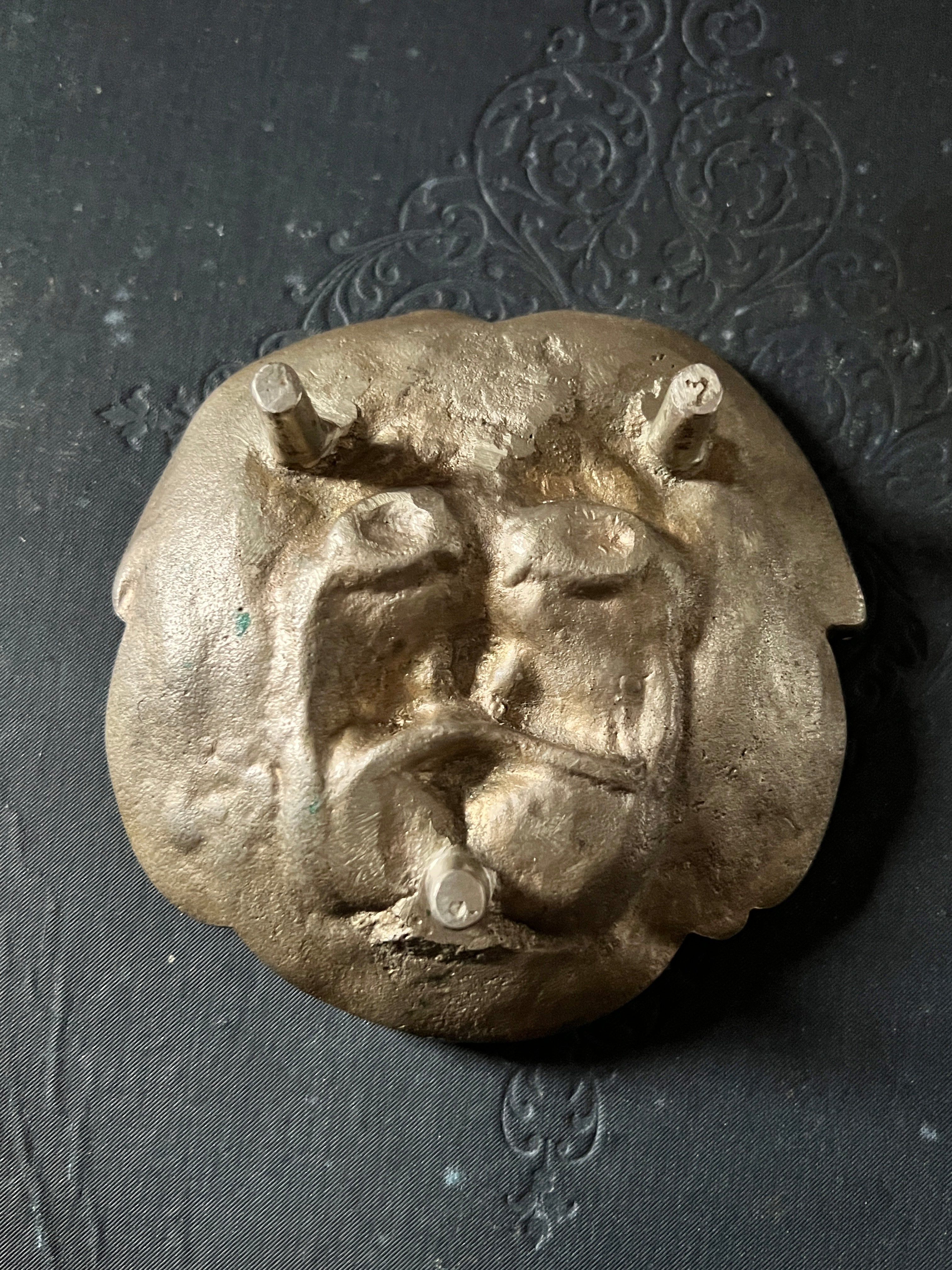 犬フェイス真鍮トレイ – France Antique 銀色アンティーク