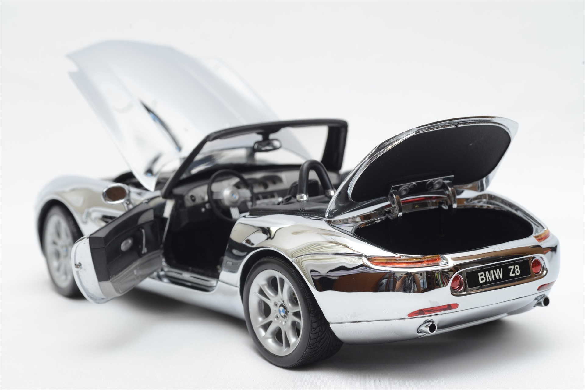 京商 BMW Z8 クロームメッキ 京商 BMW Z8 クロームメッキ KYOSHO／京商